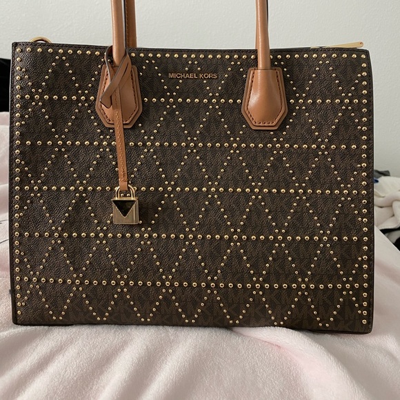 Michael Michael Kors  LARGE CONVERTIBLE TOTE - Picture 1 of 10